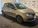 lancia-ypsilon-1-0-firefly-hybrid-ecochic-gold-