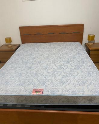 Letto una piazza e mezza in legno con contenitore