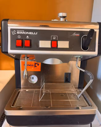Macchina caffè Nuova Simonelli Appia