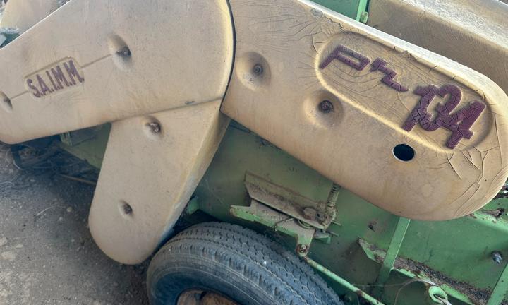 Pressa imballatrice e ranghinatore