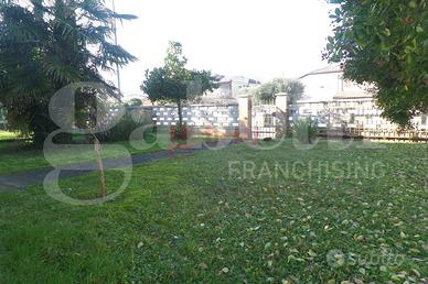 Villa bifamiliare Bondeno [Cod. rif V0012VRG]