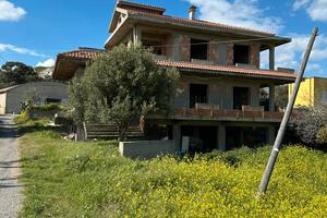 Villa indipendete con terreno