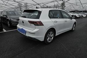 volkswagen golf 2023