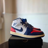 Air Jordan 1 MID