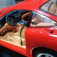 Ferrari 550 Maranello maisto scala 1/18 con Box