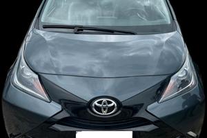 Toyota Aygo 1.0 VVT-i 69 CV 5 porte x-cool TSS