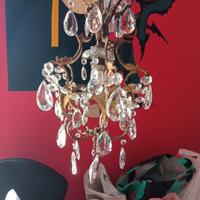 lampadario vintage con gocce di cristallo 