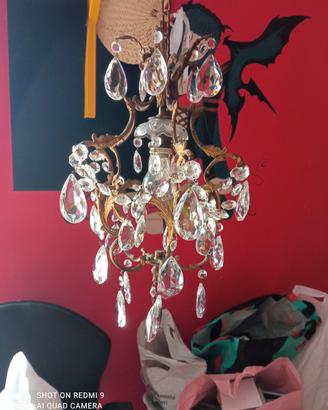 lampadario vintage con gocce di cristallo 