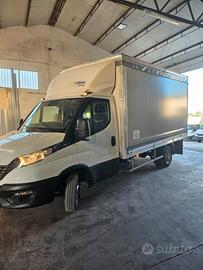 Iveco daily 35c16 Motore 3000cc anno 2023