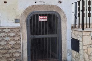 Negozio 70 mq - VICO CENTRO