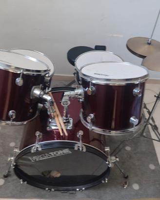 Batteria acustica 