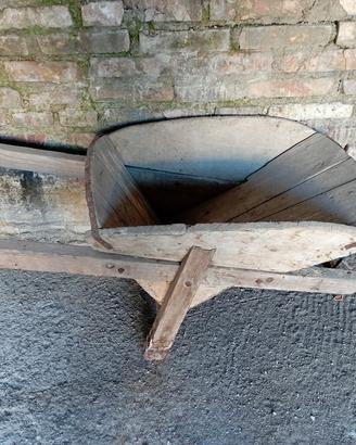 carriola in legno vintage