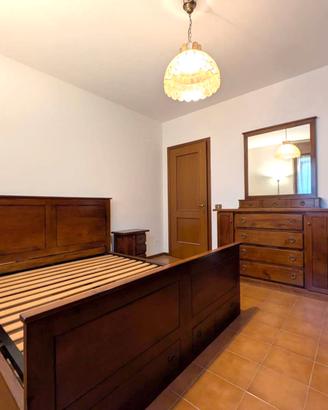 Camera da letto completa in NOCE MASSELLO