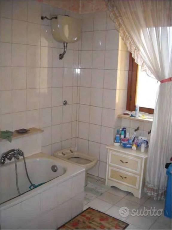 Appartamento – Cerisano, Codicina-manche - Altro