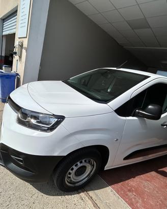 Toyota proace 3 posti