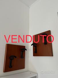 Appendiabiti da parete