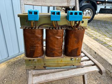 Trasformatore 380/220