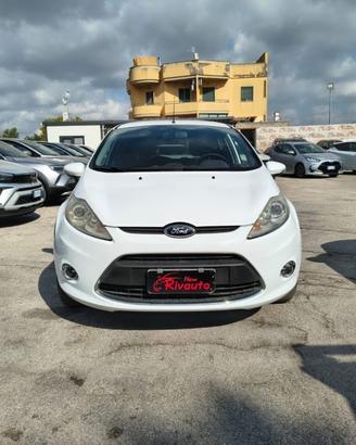 FORD Fiesta 1.4 TDCi 70CV 5 porte Titanium