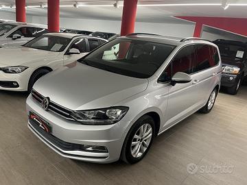 Volkswagen Touran VW TDI DSG 7 posti