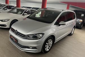 Volkswagen Touran VW TDI DSG 7 posti
