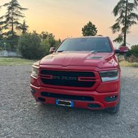 DODGE RAM 1500 DT SPORT V8 hemi
