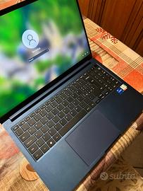 Samsung Galaxy Book - I5 11th gen - 8G RAM - 256G