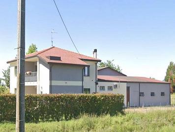 Immobile in asta di 144 m² con 3 locali a Due Carr