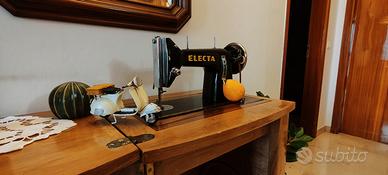 macchina da cucire anni 50 con mobiletto 