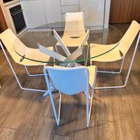 Tavolo più 4 sedie