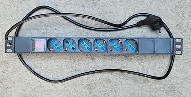 Multipresa PDU Rack 19" 1U – 6 prese universali