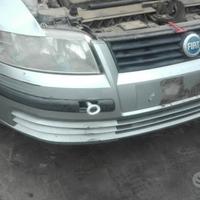 Paraurti anteriore fiat stilo 2006 - 5 porte