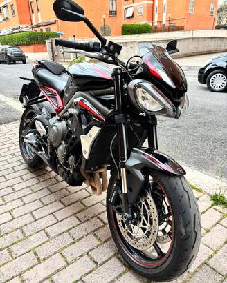 Triumph Street Triple R 765