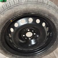 pneumatico con cerchio 