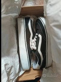 Vans Brooklyn LS 