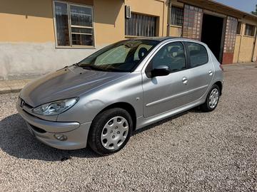 Peugeot 206 1.4 5p. Enfant Terrible