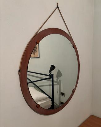 Specchio rotondo con cornice in legno e corda