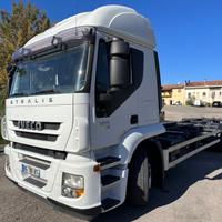 Iveco Stralis 190at420 anno 2013 cambio manuale