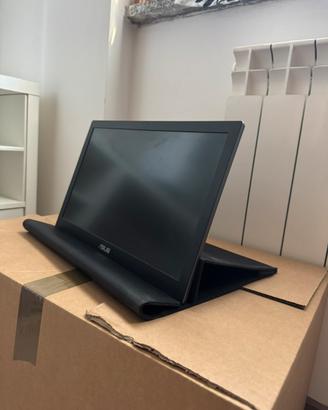 Monitor portatile Asus esterno