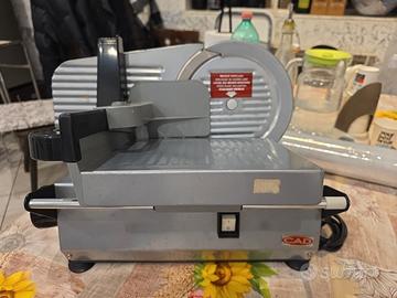 ER-STOCK-050 AFFETTATRICE ELETTRICA AFF. 200 100W