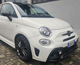 Abarth 595 1.4 Turbo T-Jet 165 CV