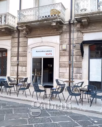 Attività di bar in Piazza Pepe