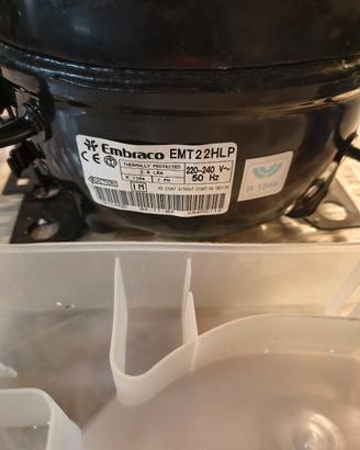 Compressore Embraco EMT 22 HLP per frigo Whirlpool