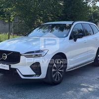 VOLVO XC60 B4 (d) AWD automatico Plus Dark