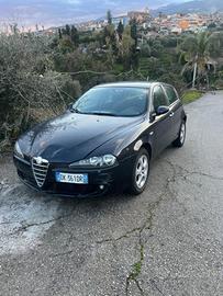 Alfa Romeo 147