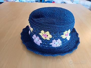 Cappello donna Estate Capri uncinetto Blu e ricami
