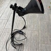 Lampada da tavolo nera