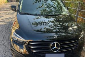 Mercedes T180d