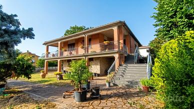 Villa a Guardea