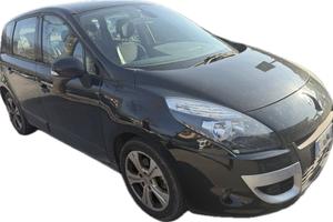Renault Scenic Scénic X-Mod 1.5 dCi 110CV