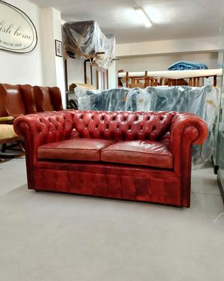 Divano chesterfield club rosso corallo antico 